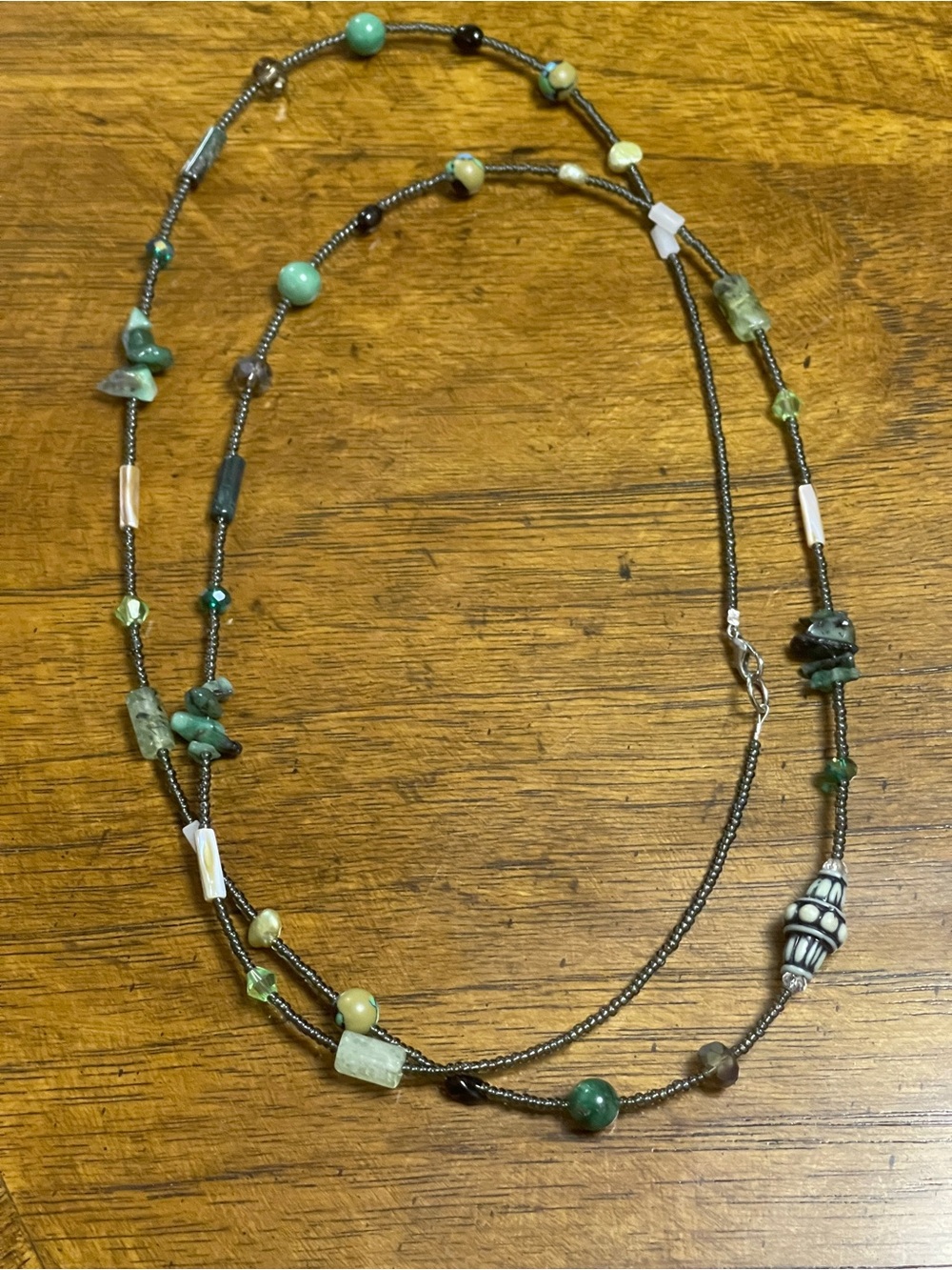 Beaded Necklace with Emeralds and Agate Stones